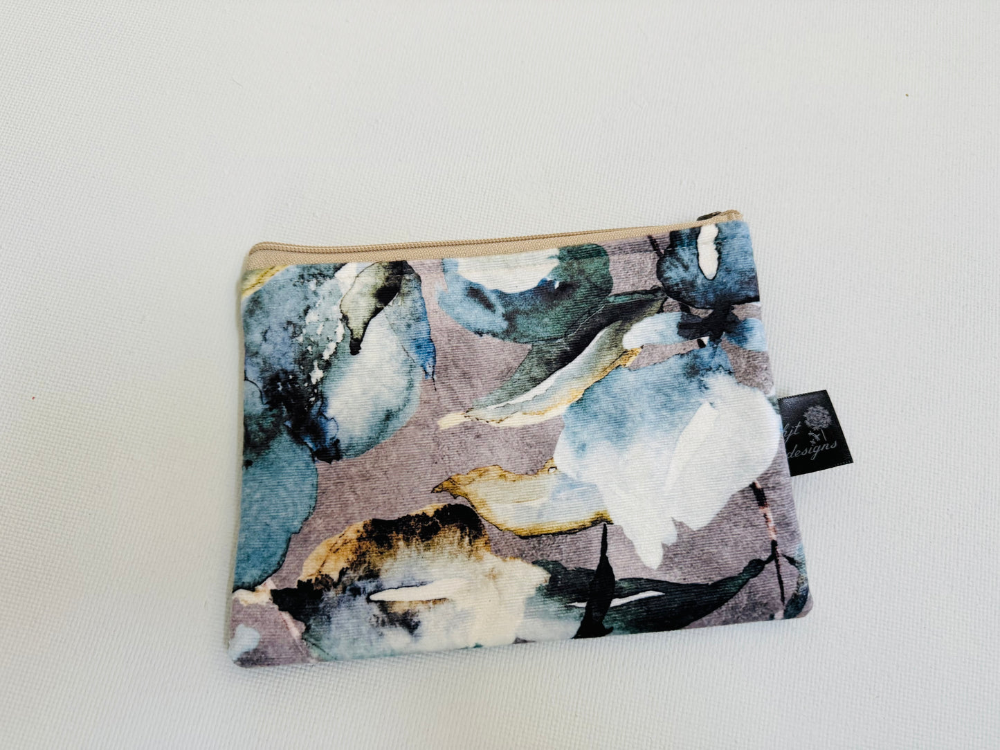 Clutch small
